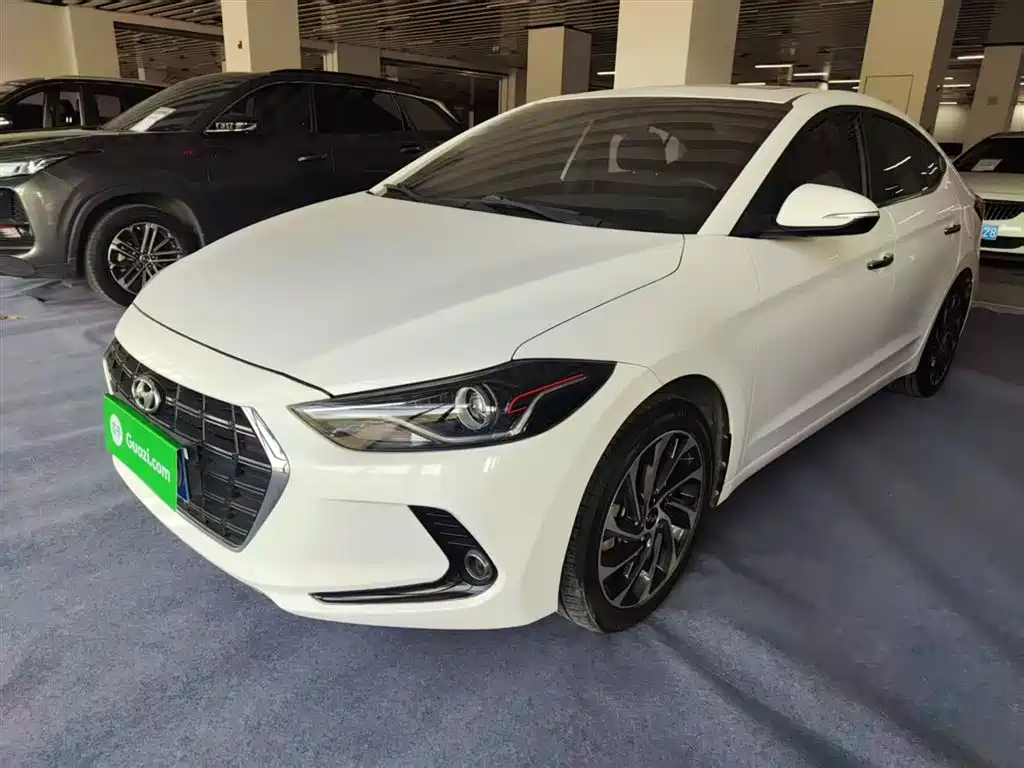 HYUNDAI ELANTRA 2019