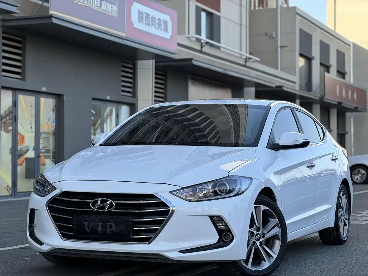 HYUNDAI ELANTRA 2018
