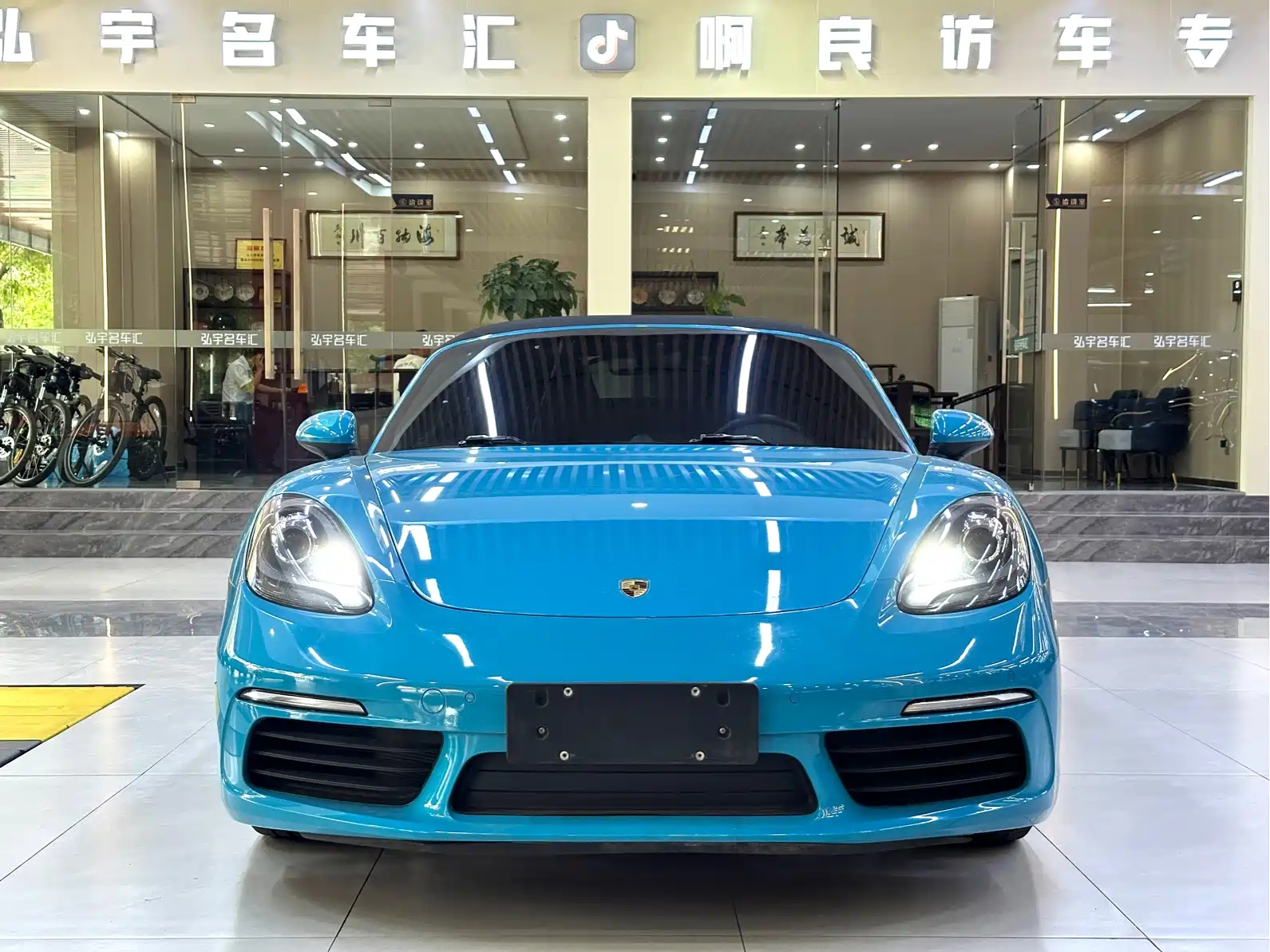 PORSCHE 718 2016
