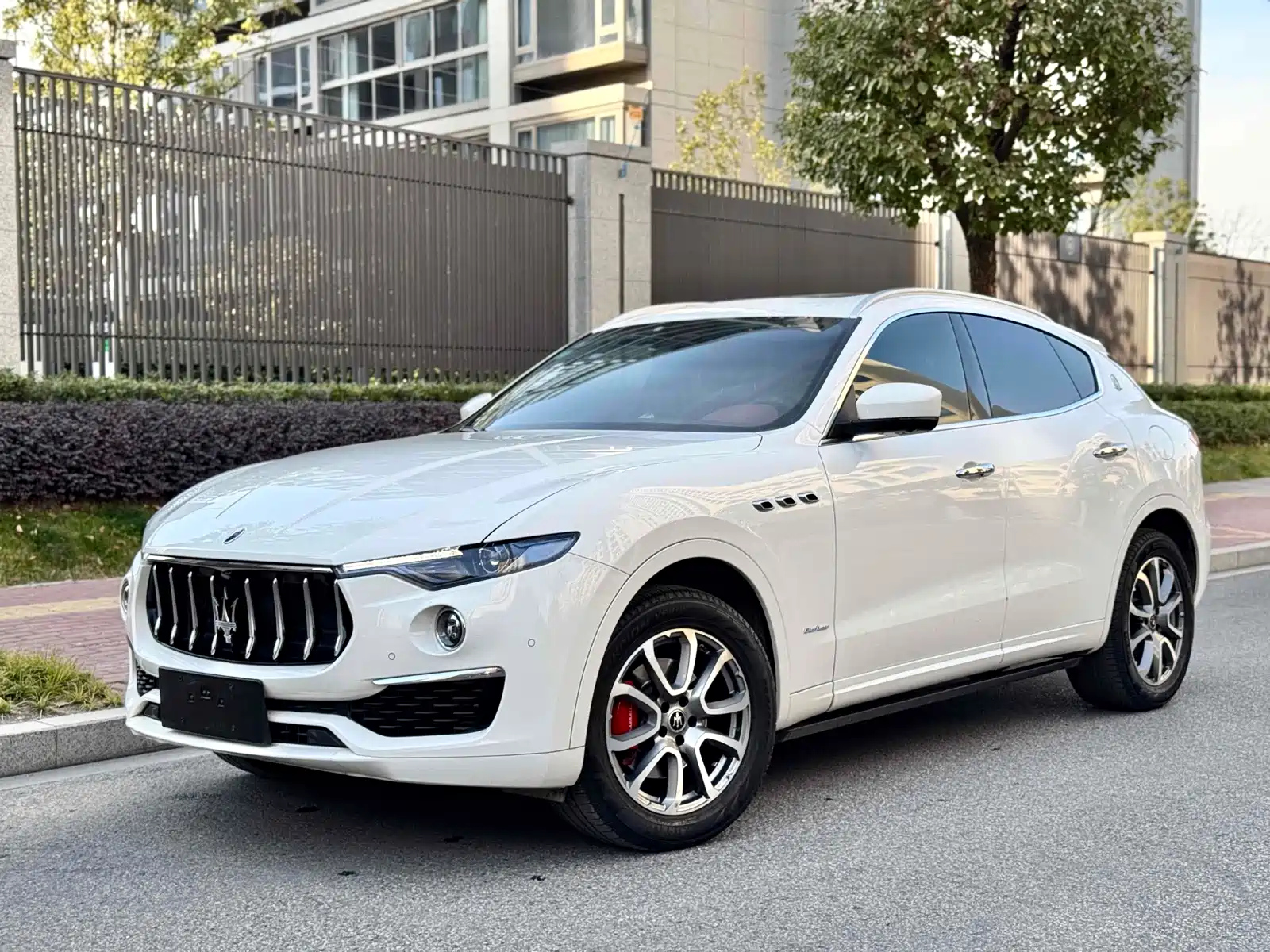 MASERATI LEVANTE 2019