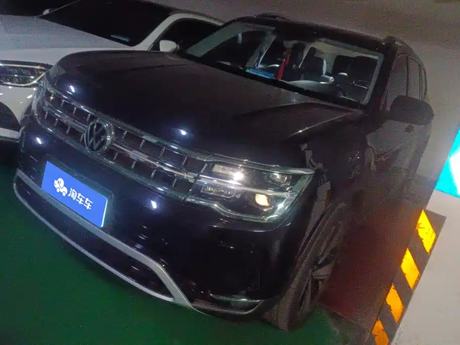 VOLKSWAGEN TOURAN 2023