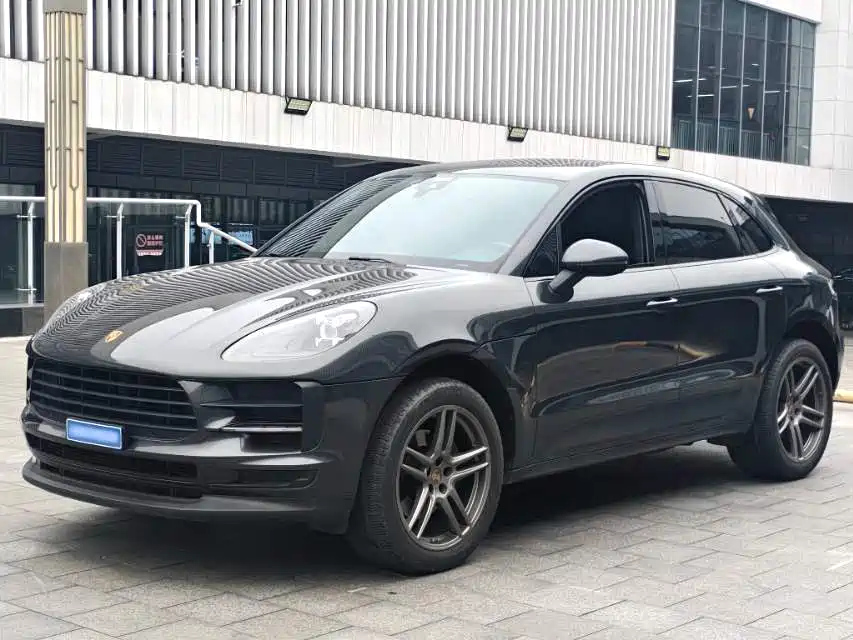 PORSCHE MACAN 2021