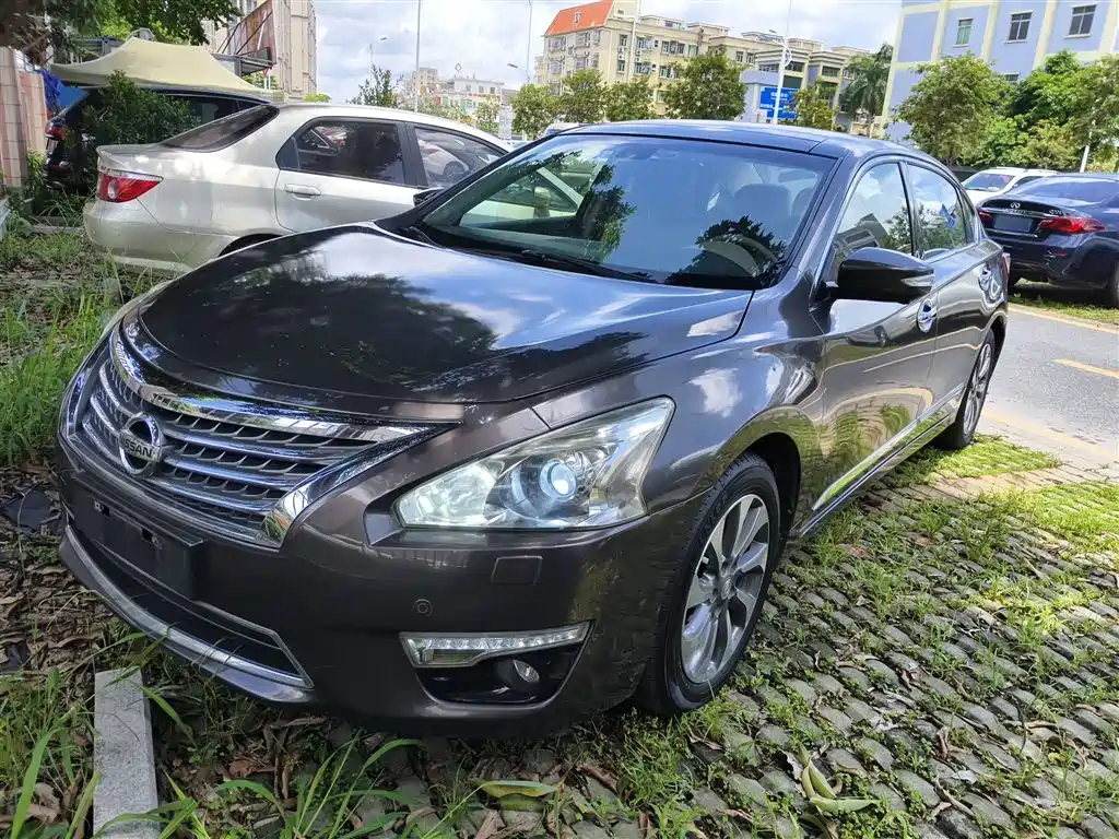 NISSAN TEANA 2014