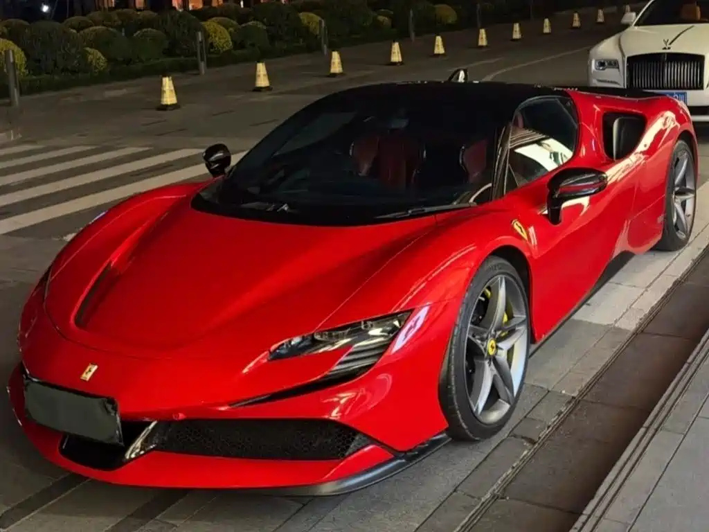 FERRARI SF90