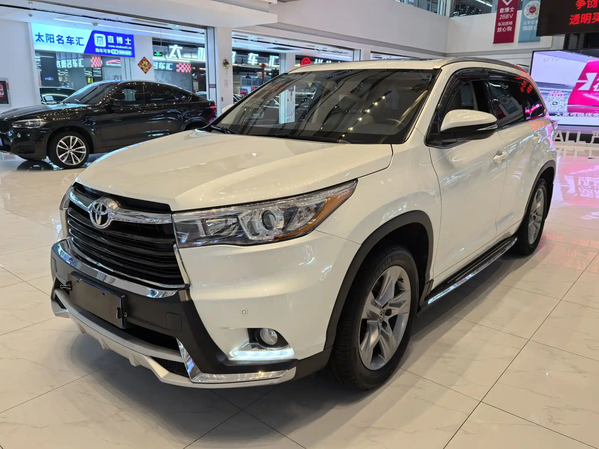 TOYOTA HIGHLANDER 2015