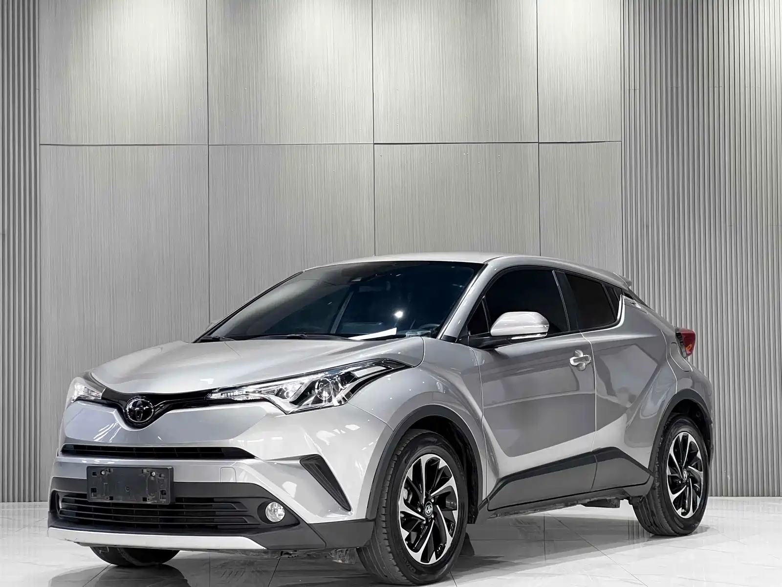 TOYOTA IZOA 2018