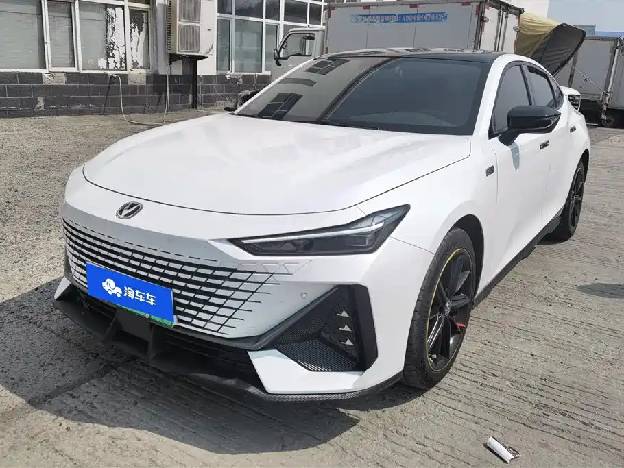 CHANGAN UNI-V SMART IDD 2023