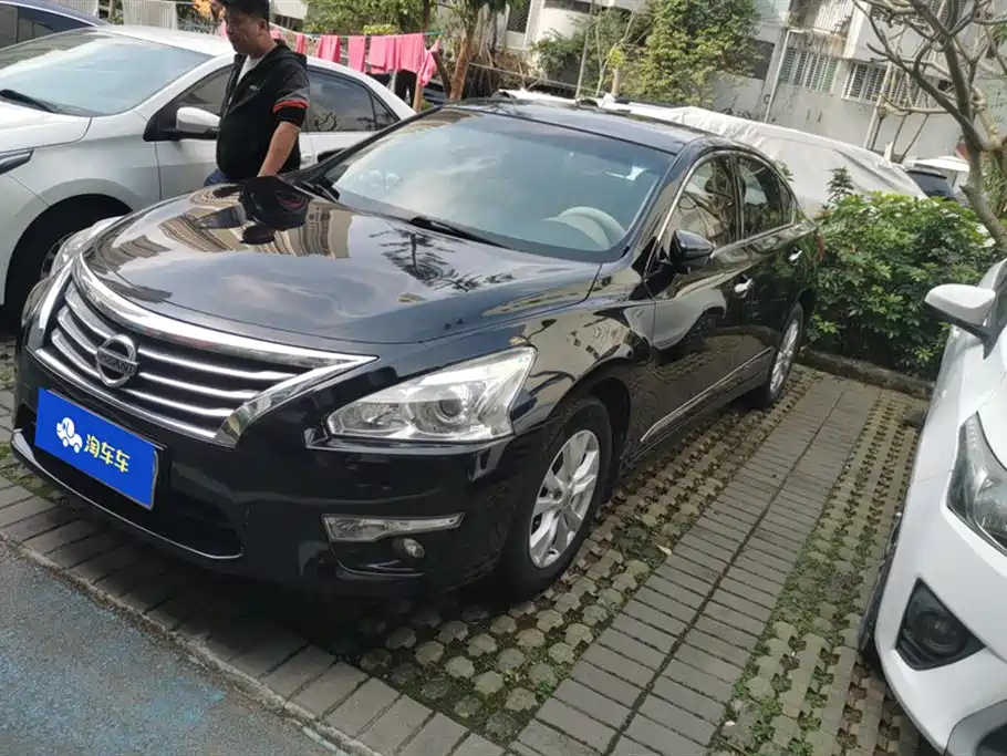 NISSAN TEANA 2016