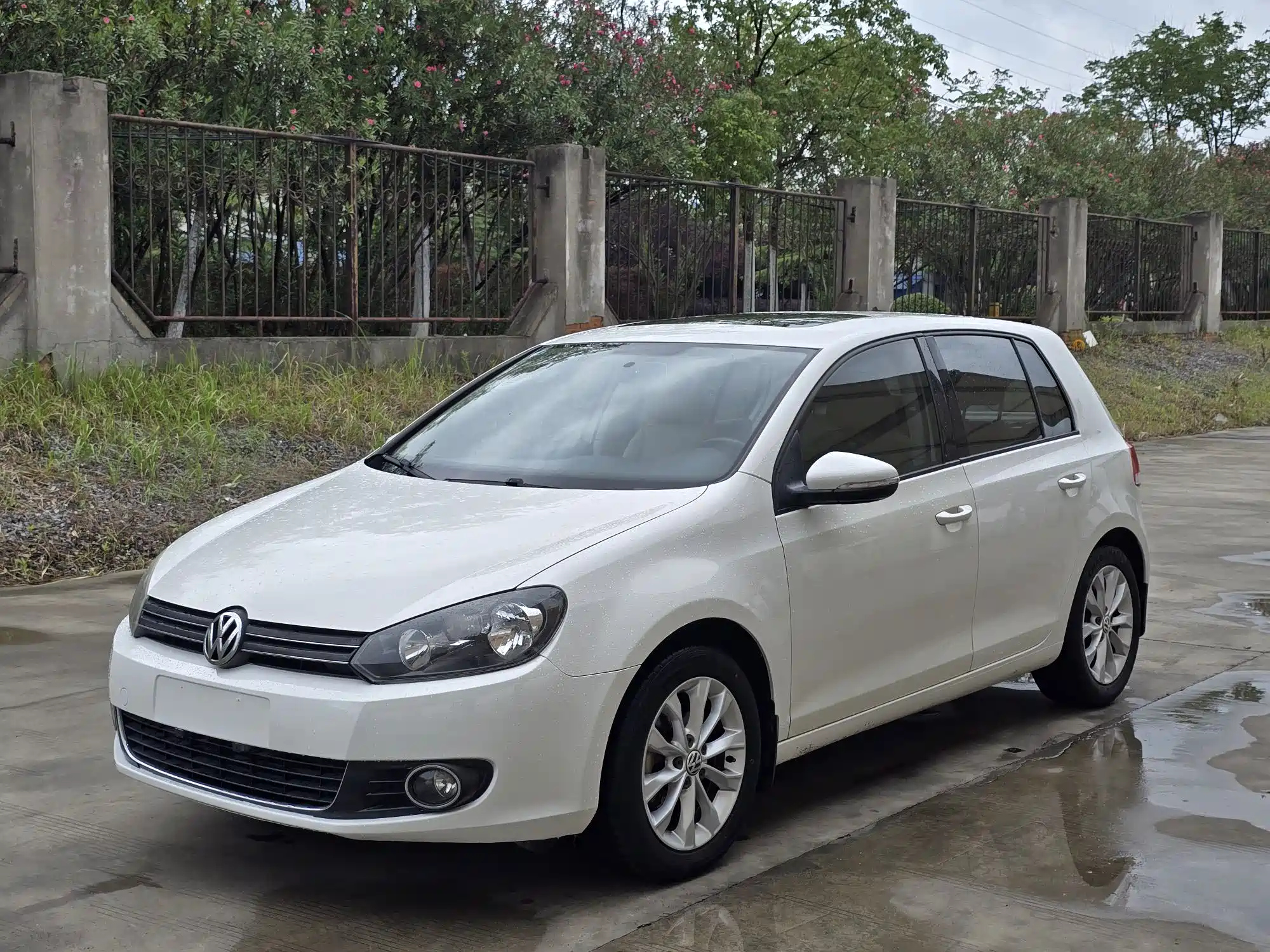 VOLKSWAGEN GOLF 2014