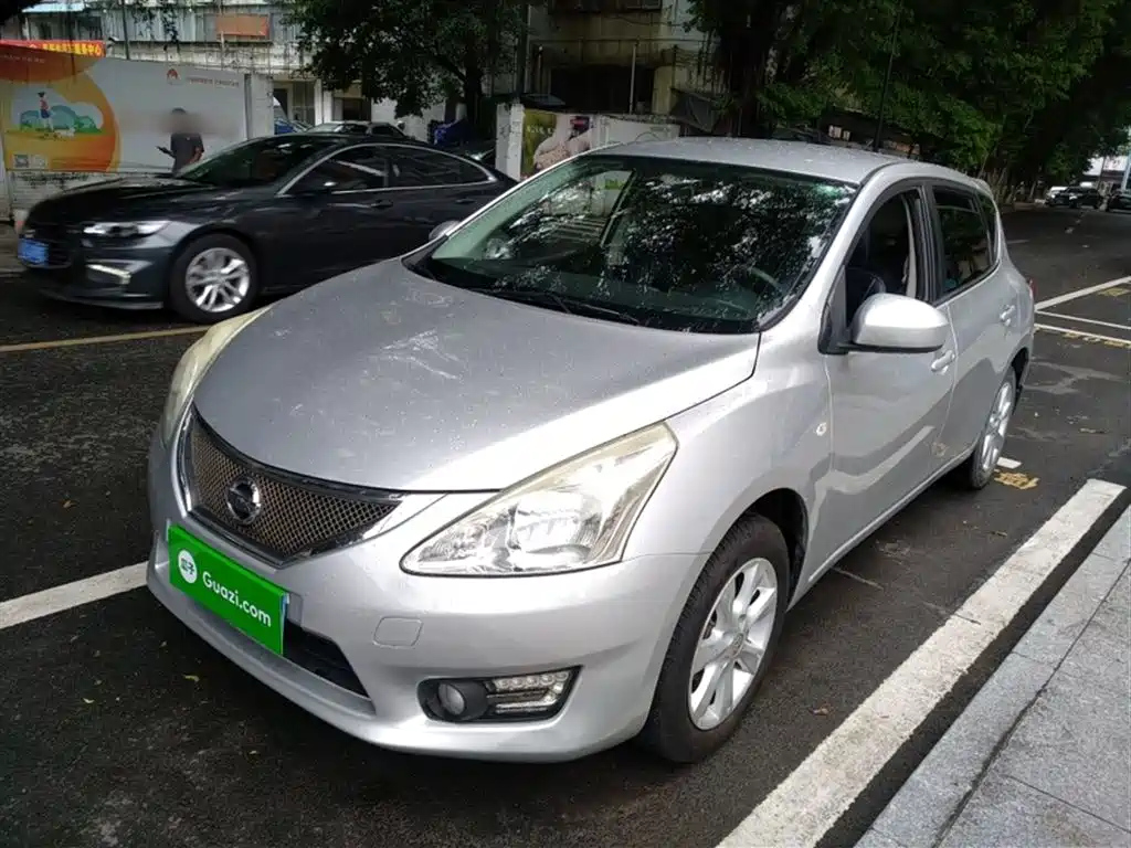 NISSAN TIIDA TIIDA 2011