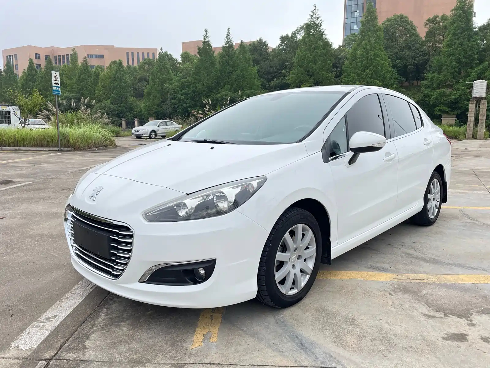 PEUGEOT 308 2013