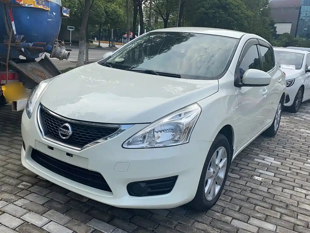NISSAN TIIDA TIIDA 2014