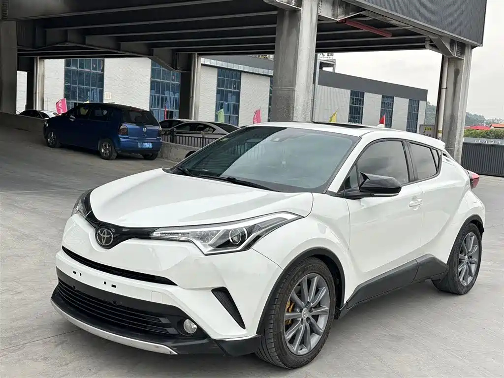 TOYOTA IZOA 2018