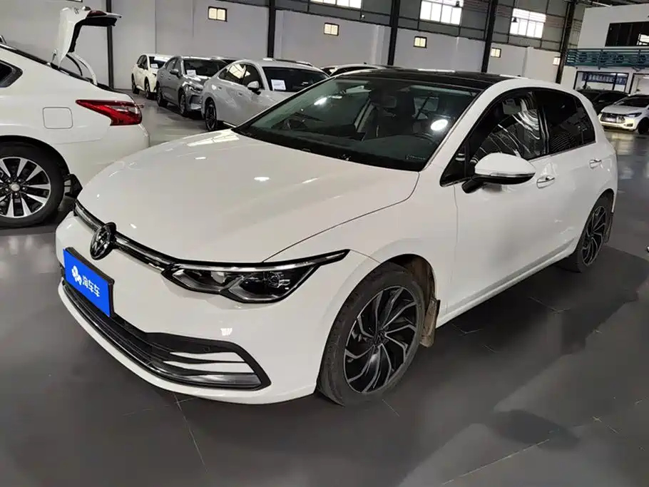 VOLKSWAGEN GOLF 2021