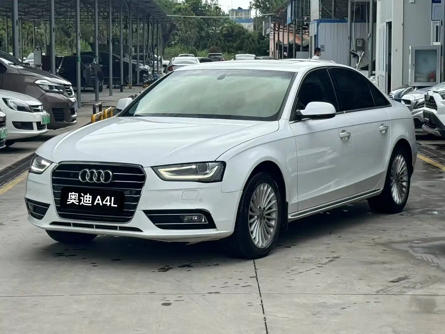 AUDI A4L 2016