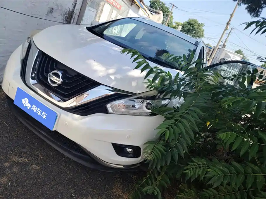 NISSAN MURANO 2015