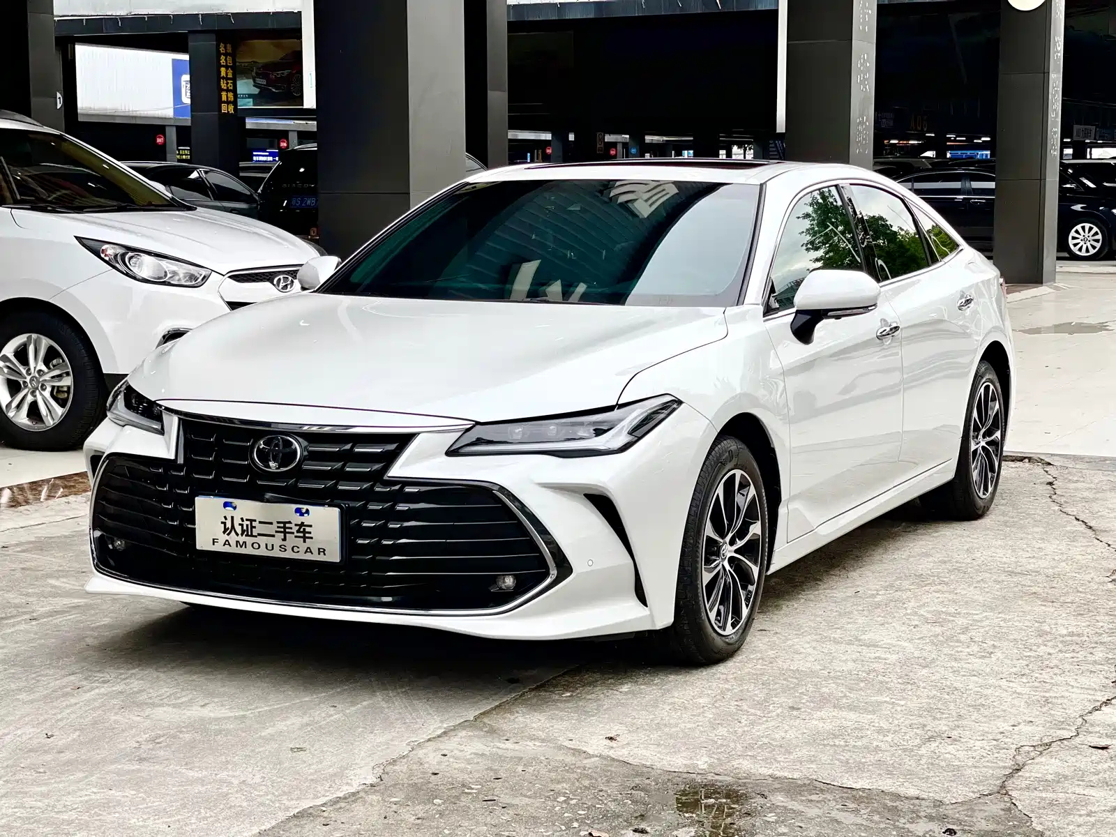 TOYOTA AVALON 2022