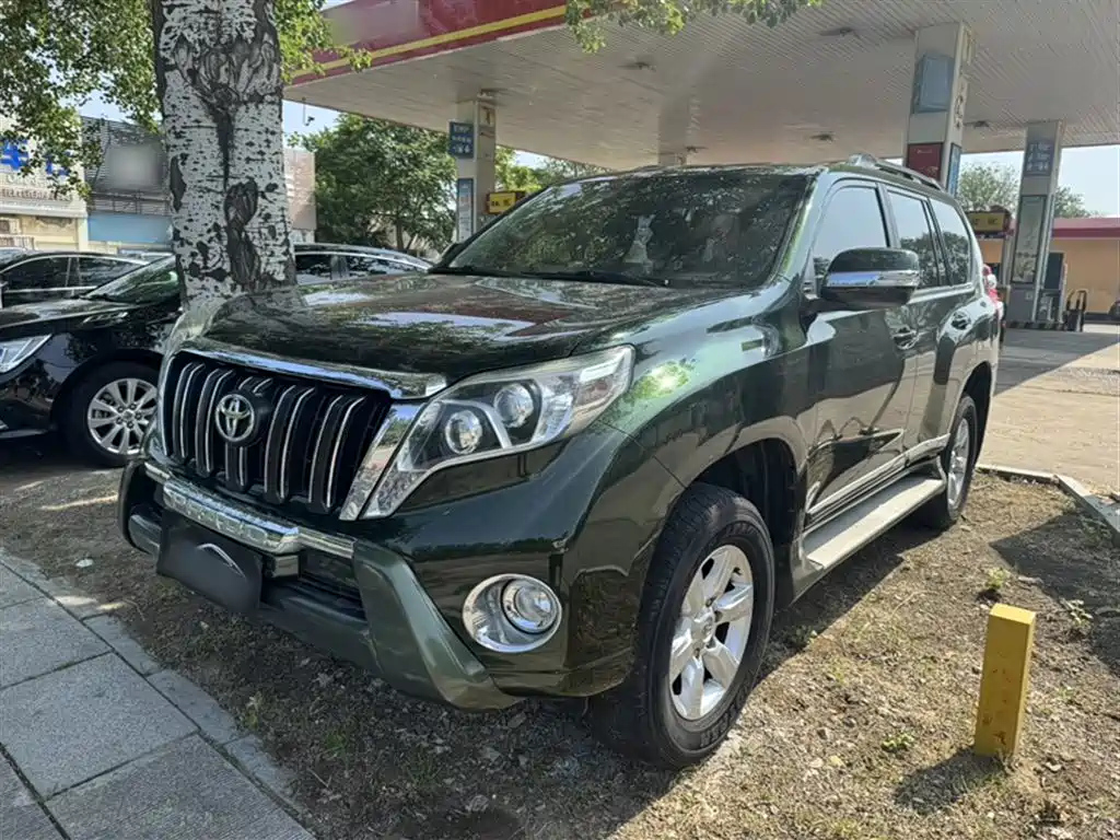 TOYOTA PRADO 2016