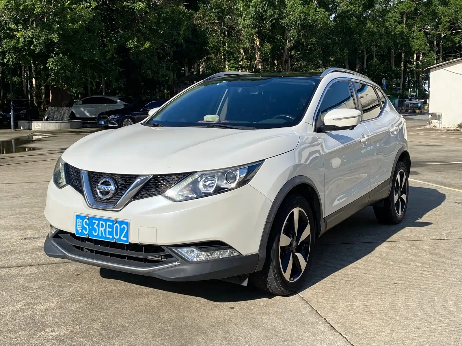 NISSAN QASHQAI 2016