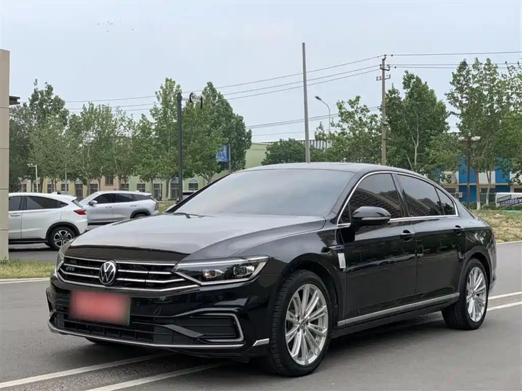 VOLKSWAGEN MAGOTAN GTE PLUG IN HYBRID 2022