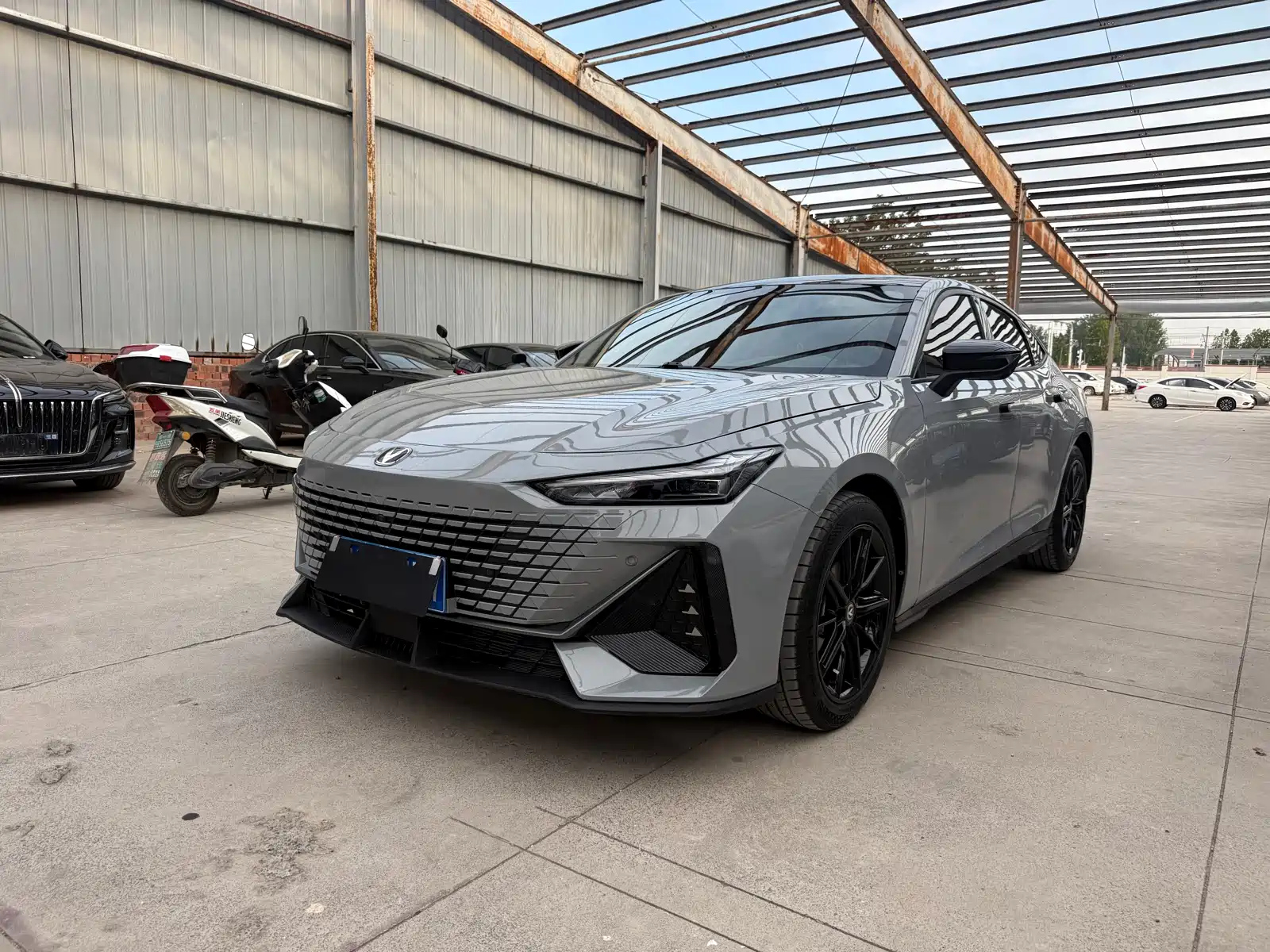 CHANGAN UNI-V