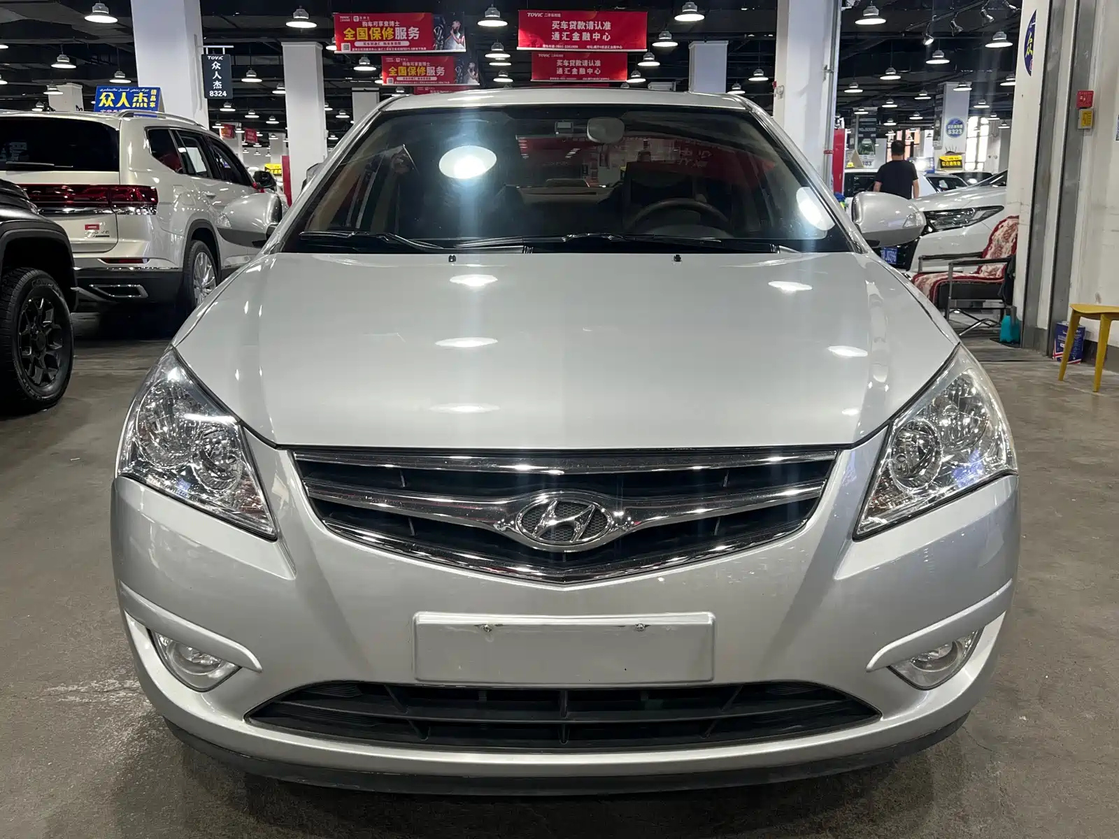 HYUNDAI CELESTA 2011