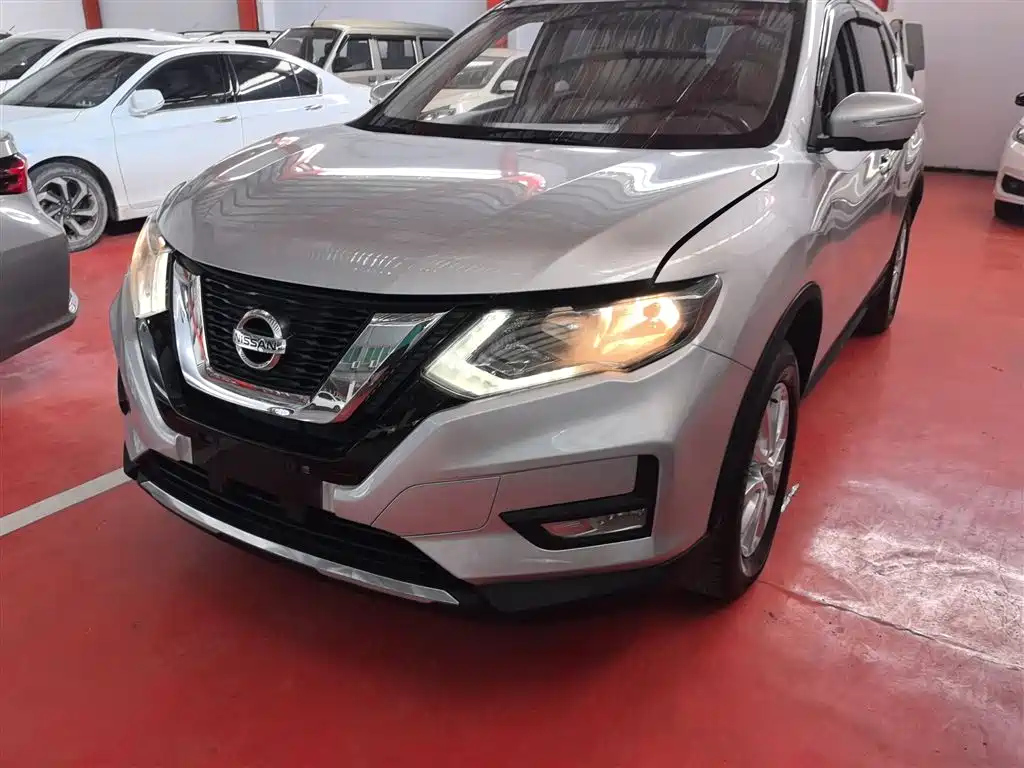 NISSAN X-TRAIL 2017