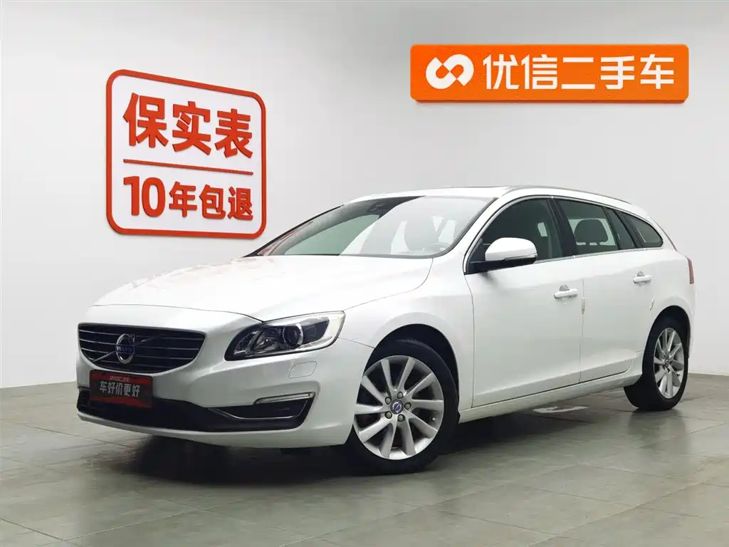 VOLVO V60 2017