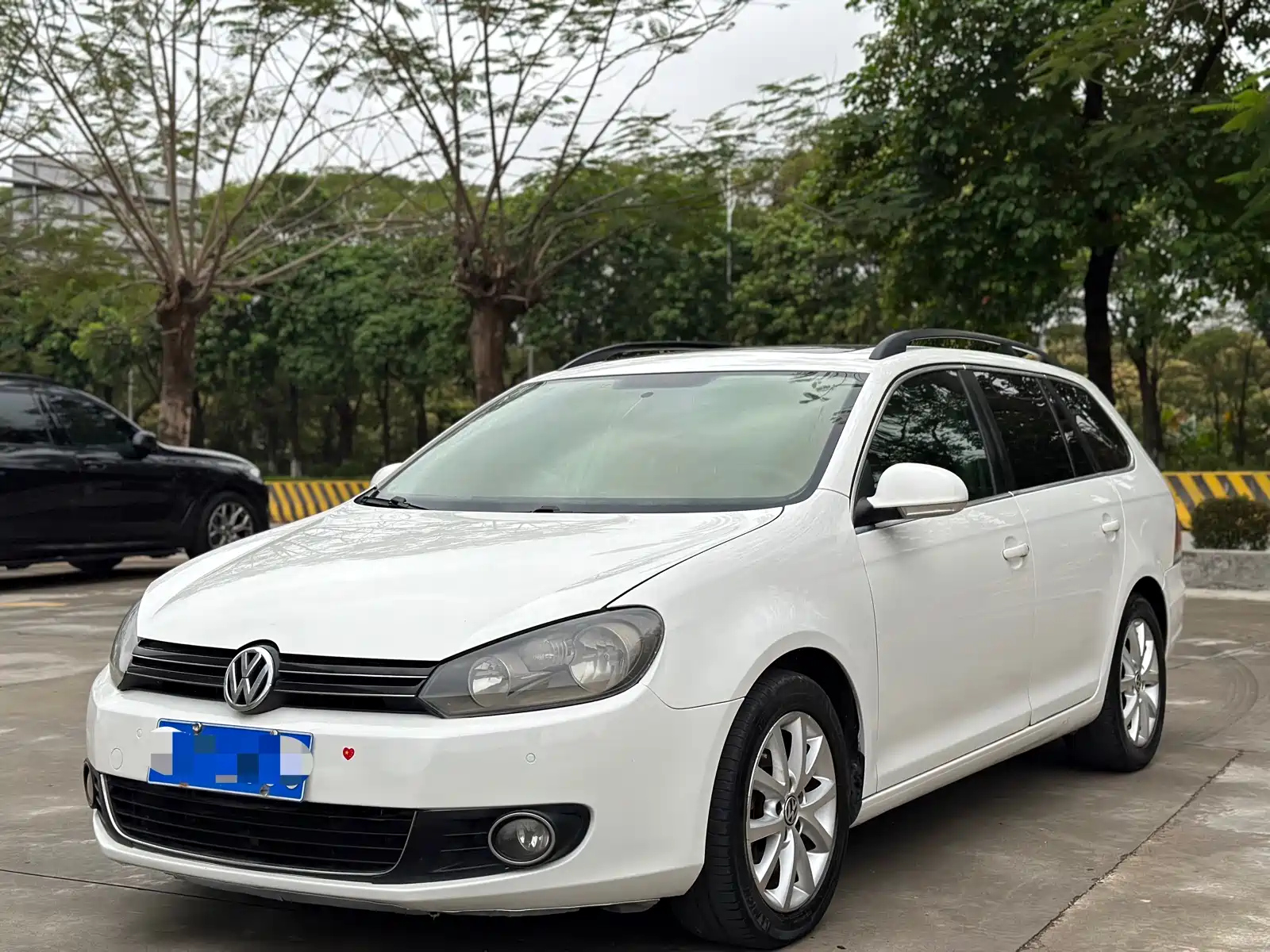 VOLKSWAGEN GOLF IMPORT 2011