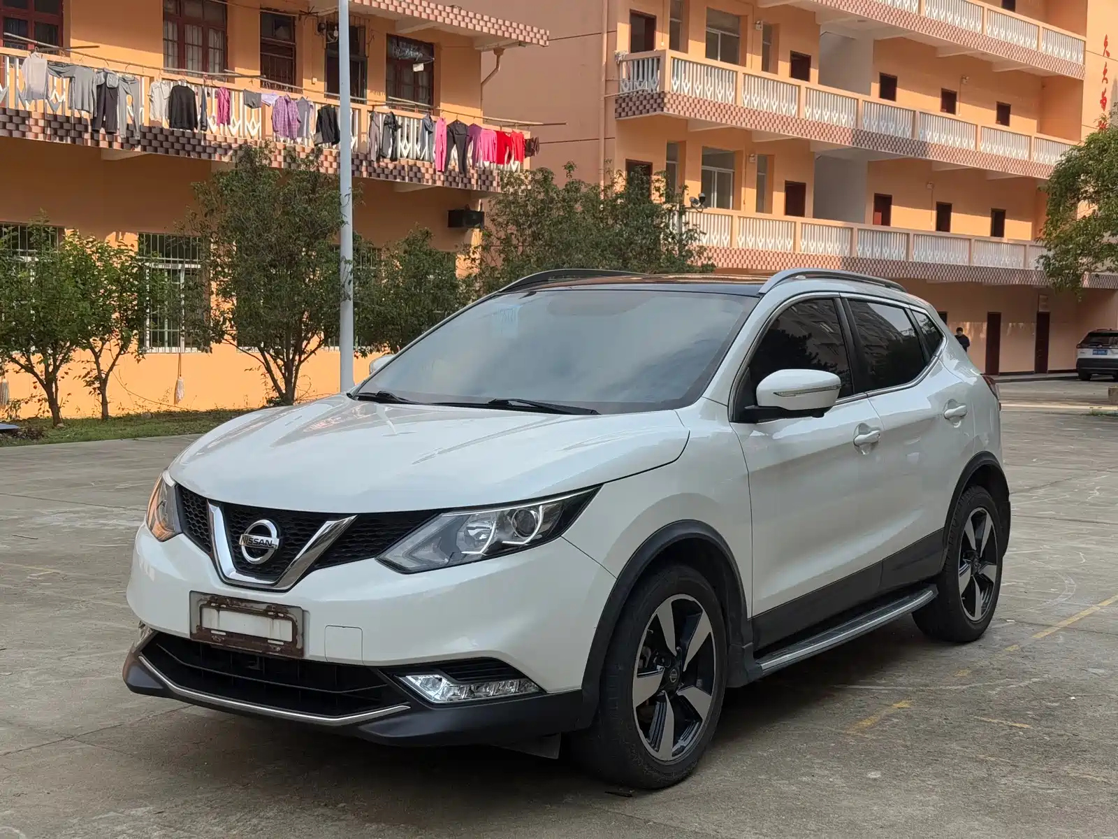 NISSAN QASHQAI