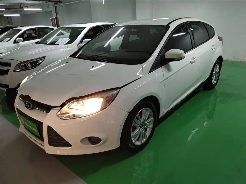 FORD FOCUS 2012