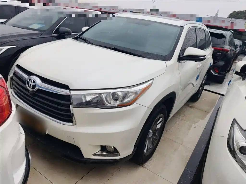 TOYOTA HIGHLANDER 2015