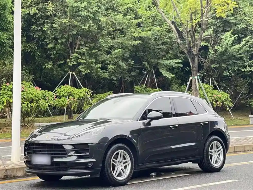 PORSCHE MACAN 2018