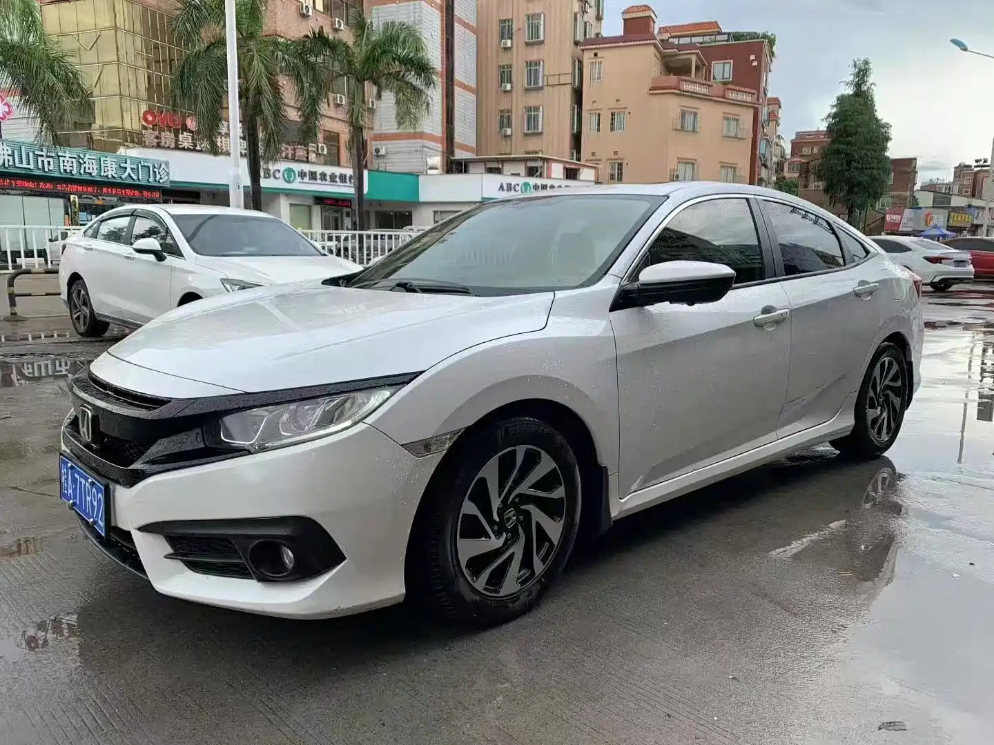 HONDA CIVIC 2016