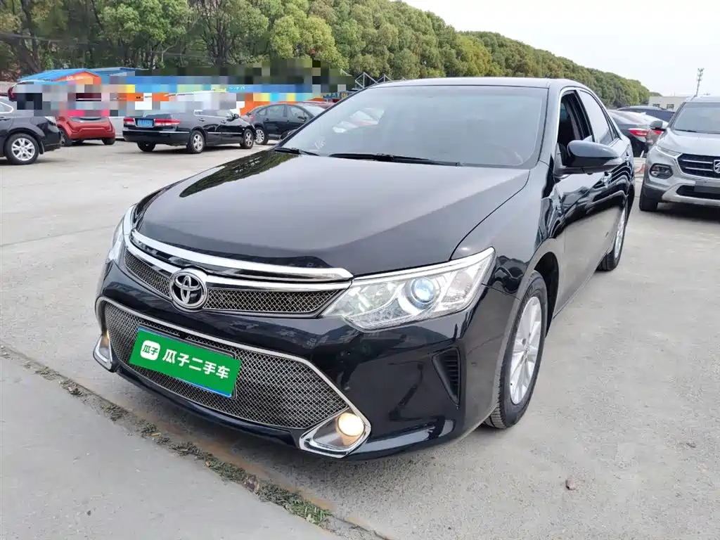 TOYOTA CAMRY