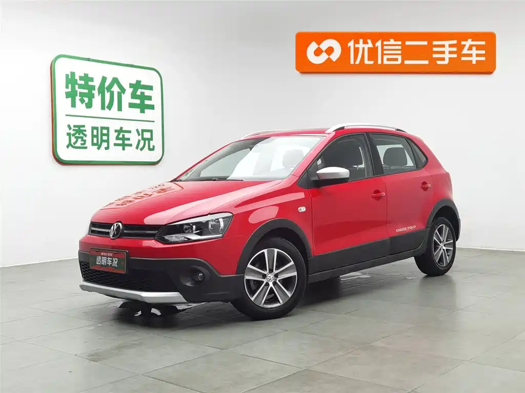 VOLKSWAGEN POLO 2012