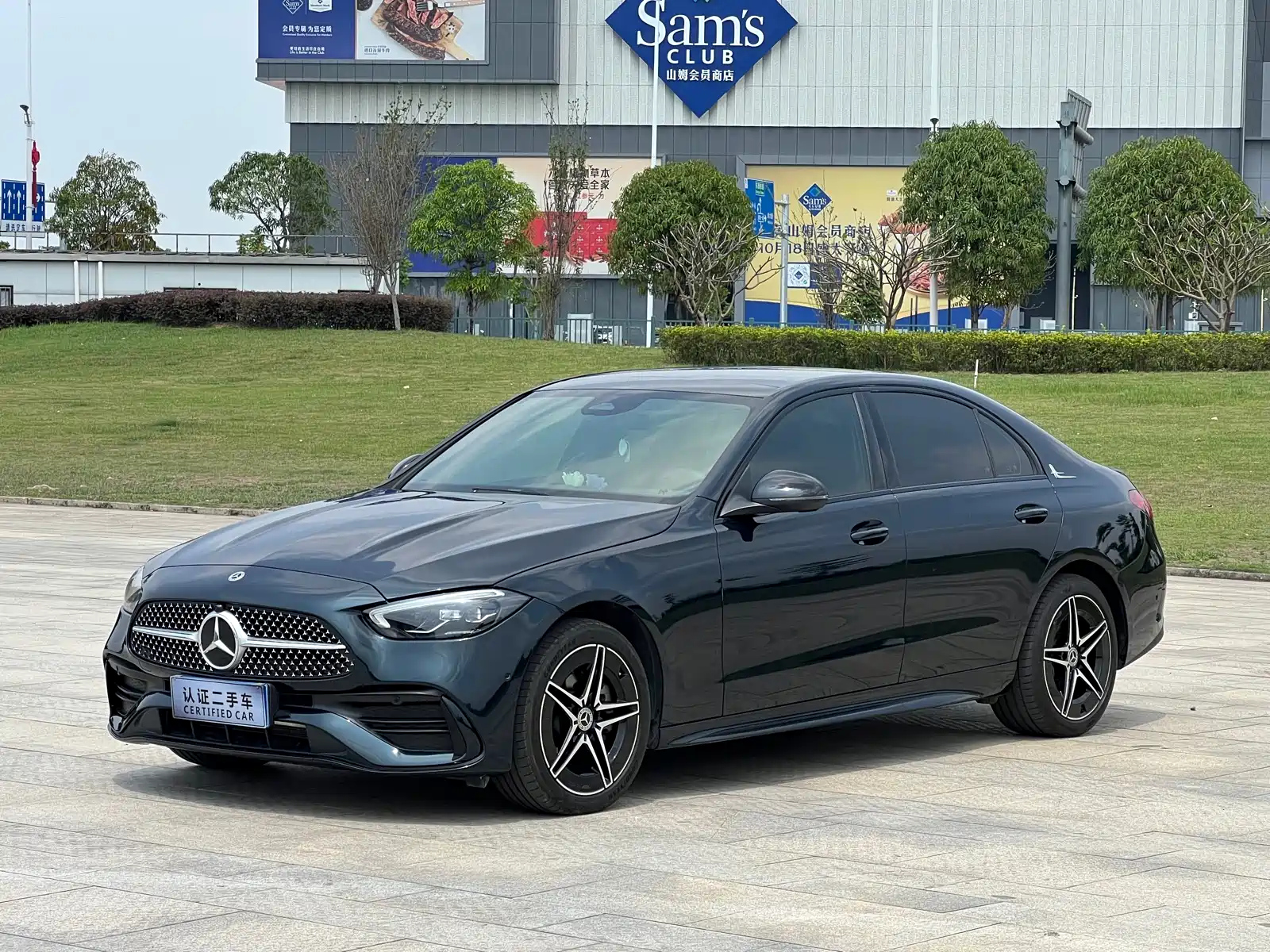 MERCEDES BENZ C-CLASS 2024