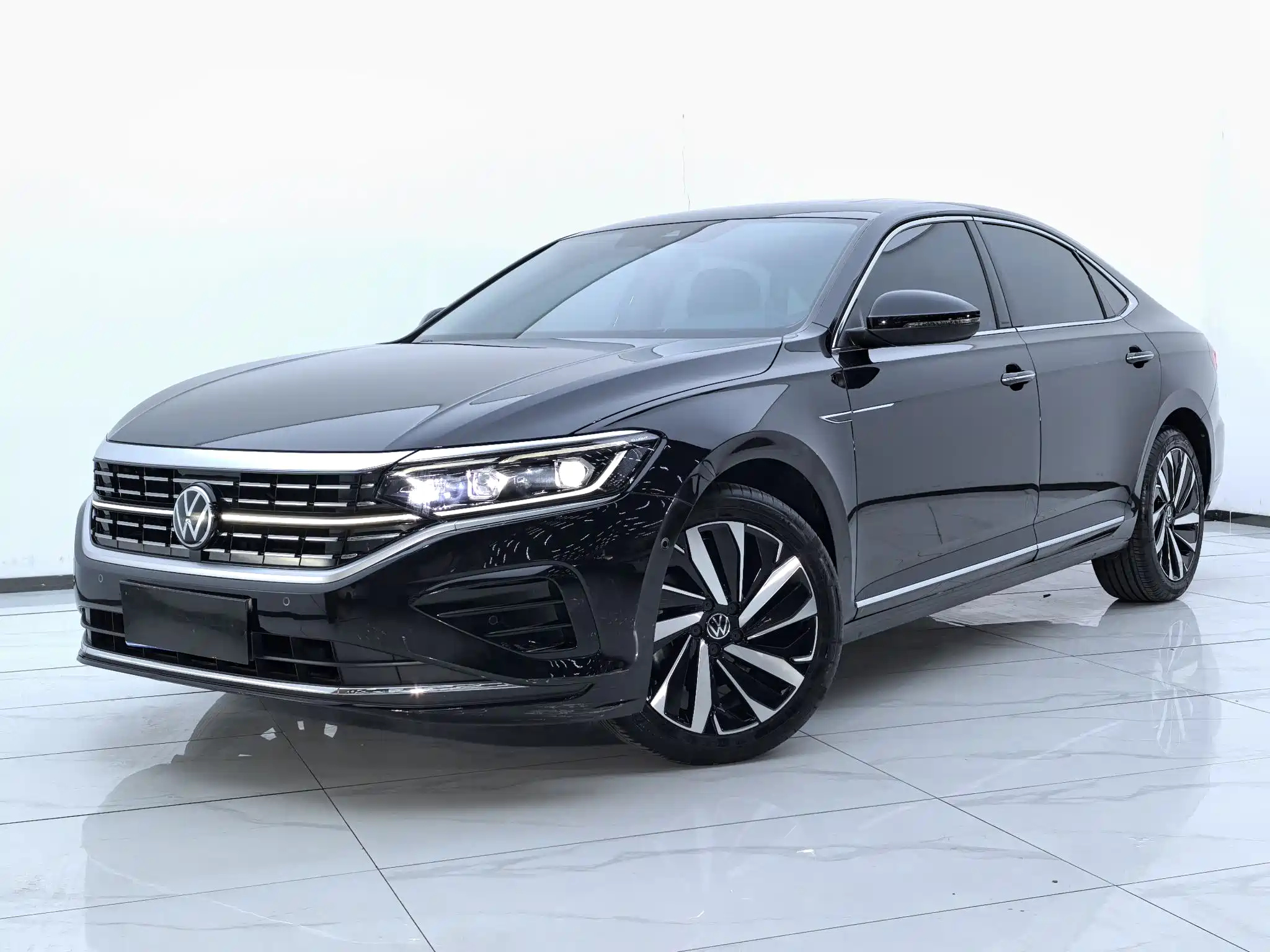 VOLKSWAGEN PASSAT 2022