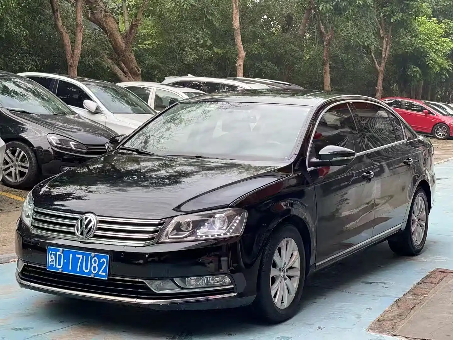 VOLKSWAGEN MAGOTAN 2013