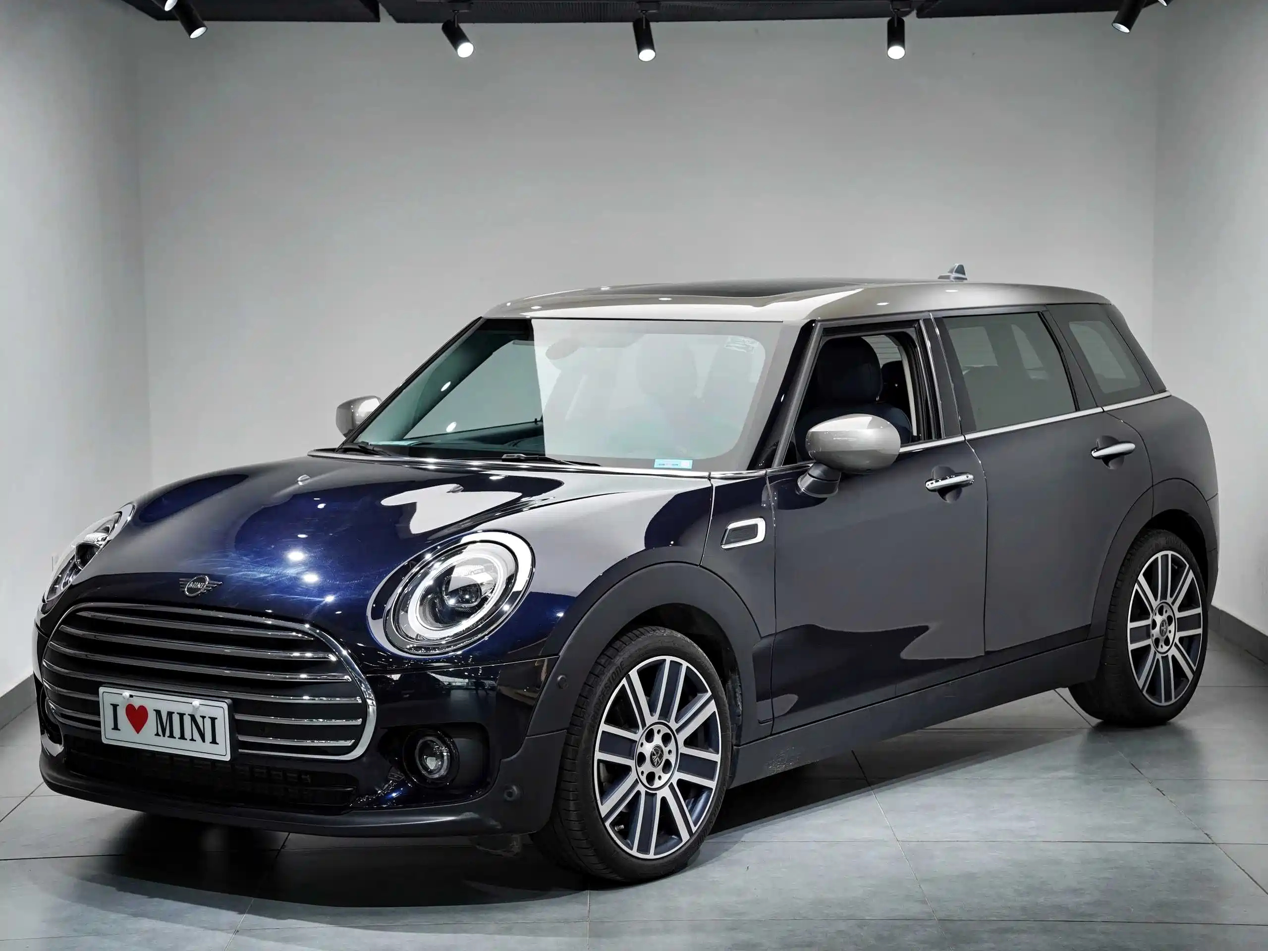 MINI CLUBMAN 2023