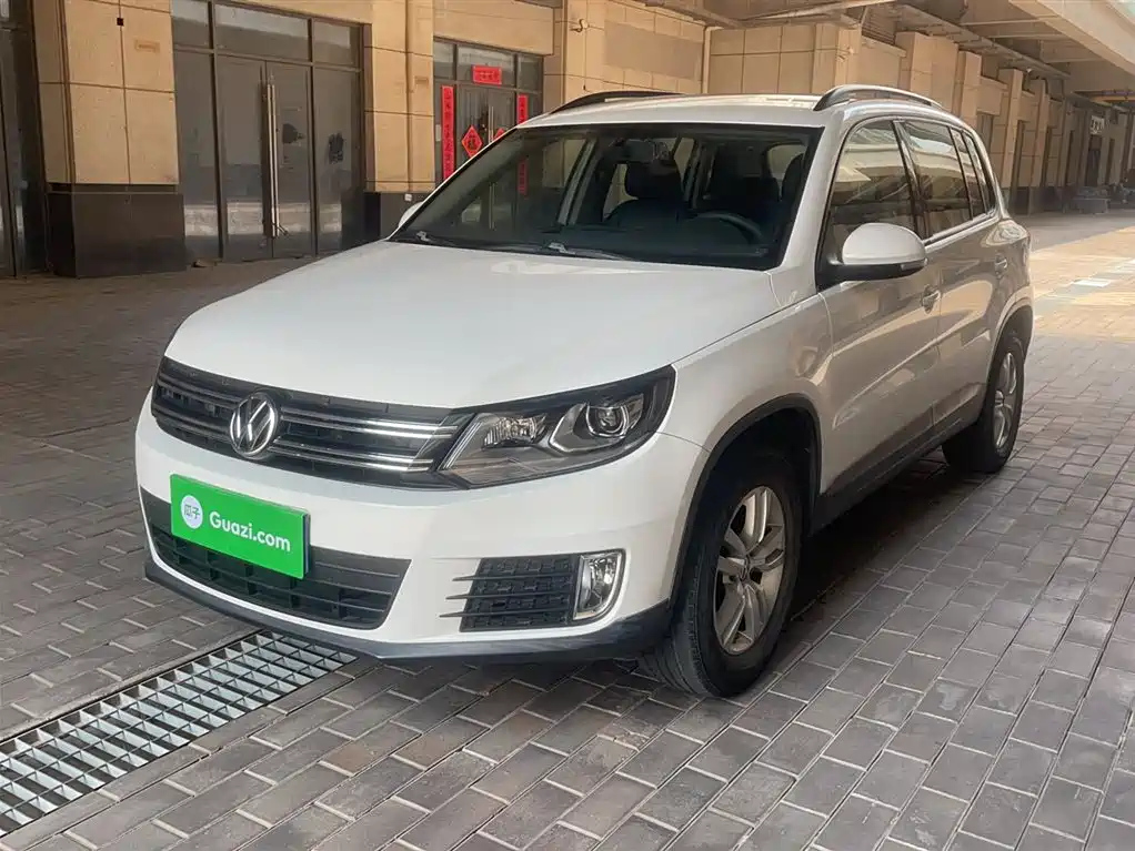 VOLKSWAGEN TIGUAN 2013