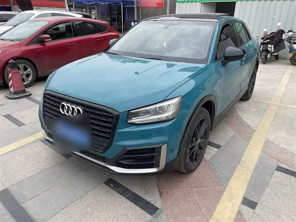AUDI Q2L 2018