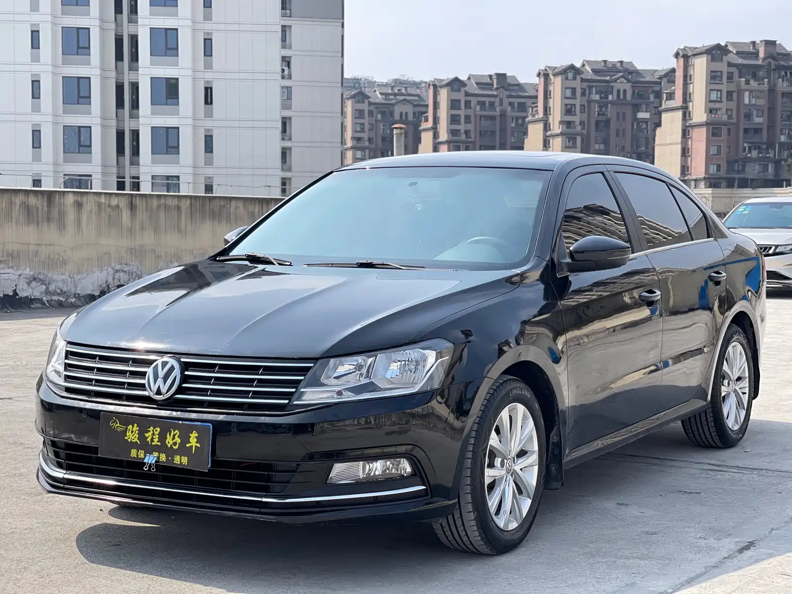 VOLKSWAGEN LAVIDA 2015