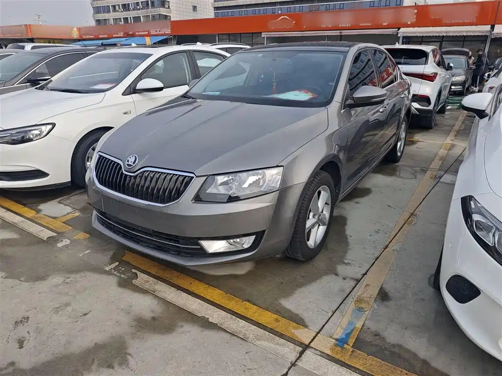 SKODA OCTAVIA 2016