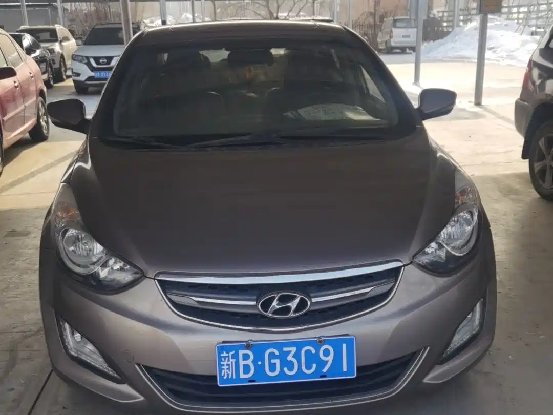 HYUNDAI ELANTRA 2015