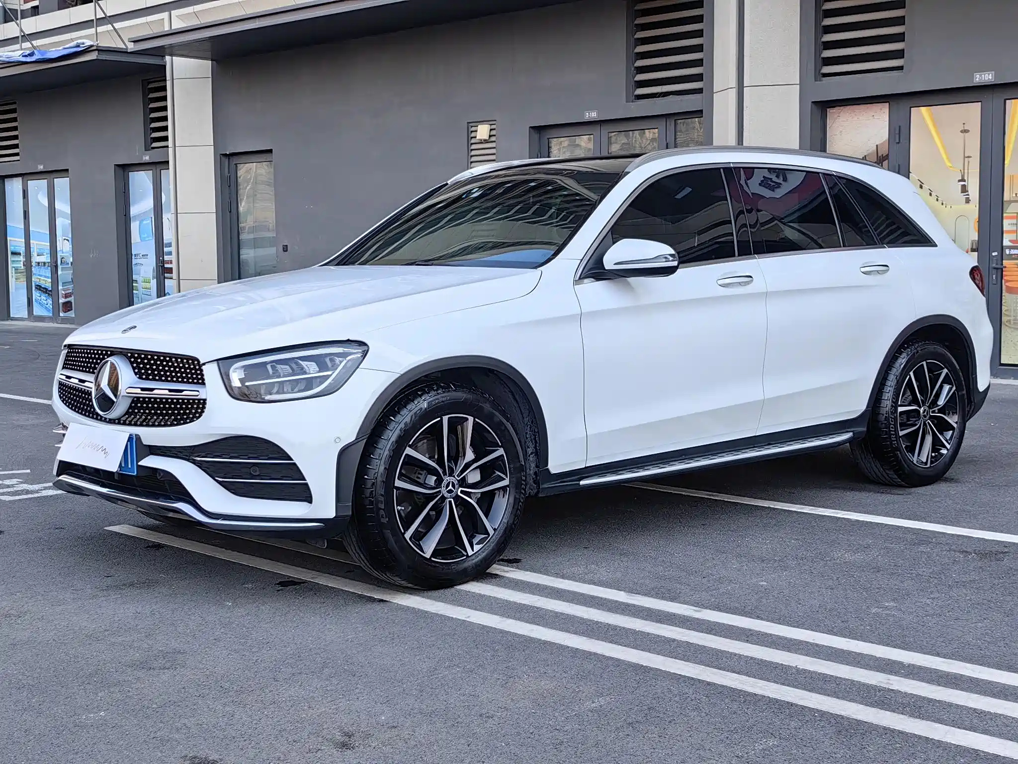 MERCEDES BENZ GLC 2021
