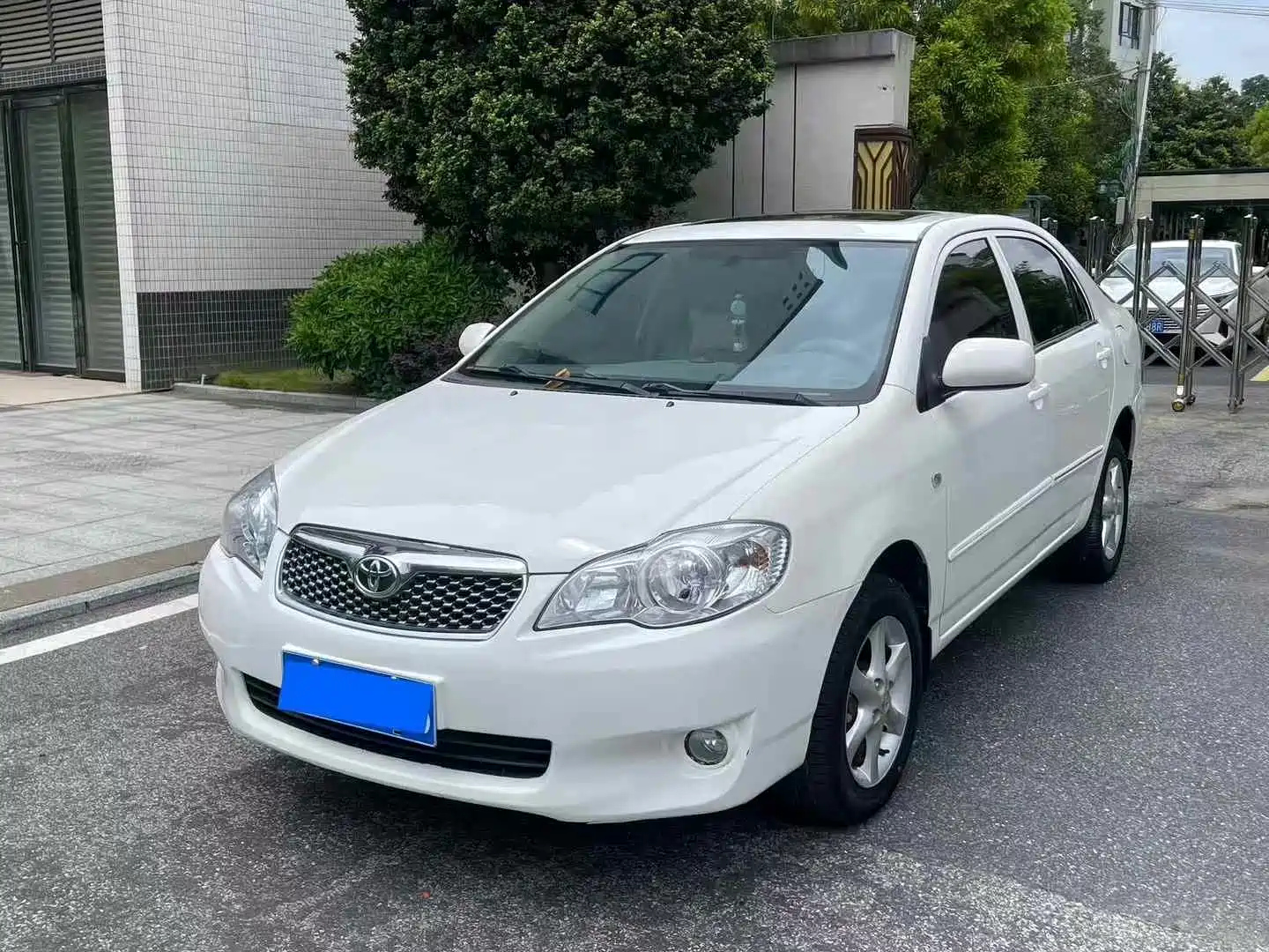TOYOTA COROLLA 2010