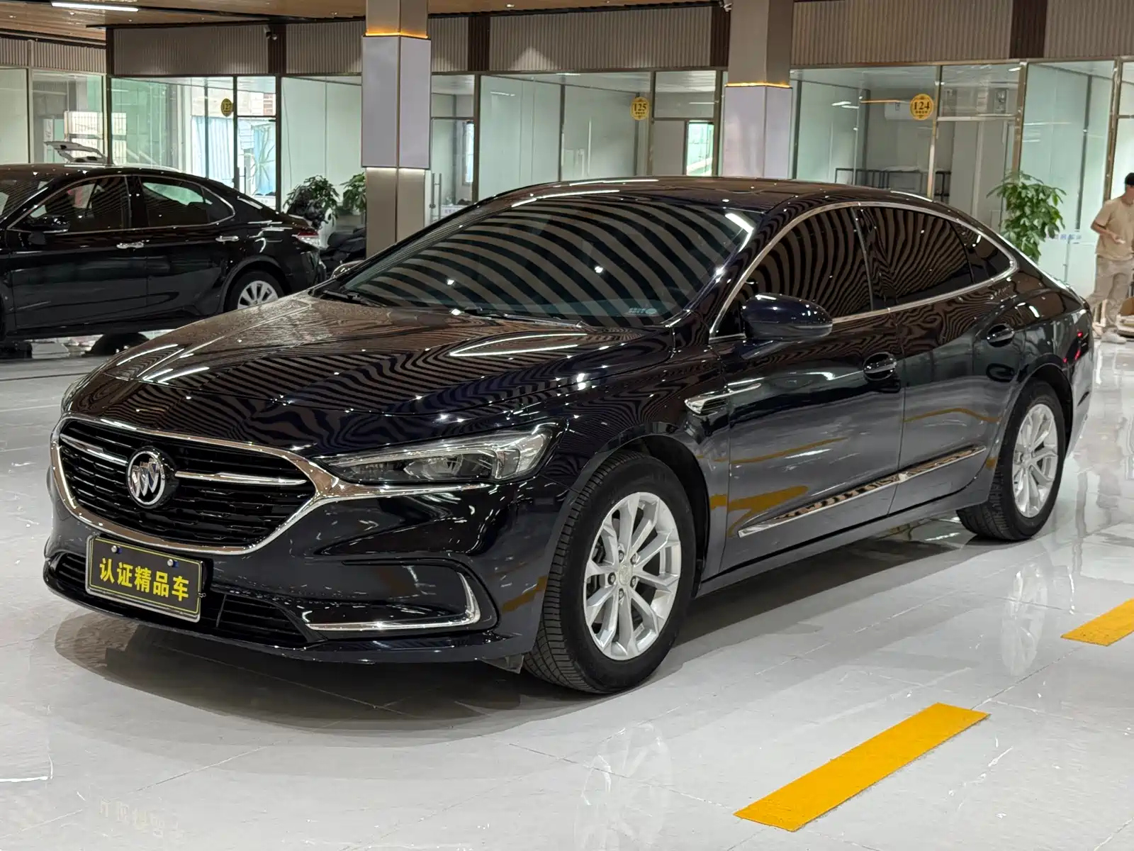 BUICK LACROSSE 2022