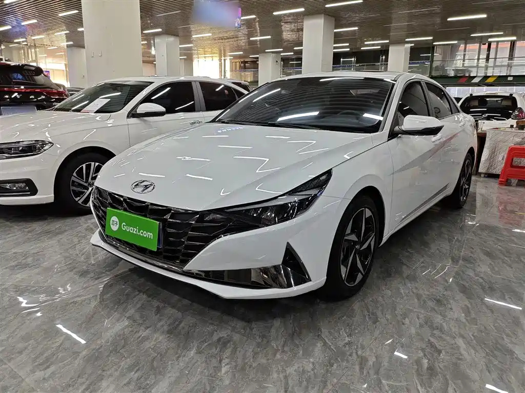 HYUNDAI ELANTRA 2022