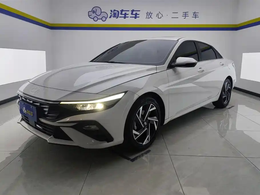 HYUNDAI ELANTRA 2023
